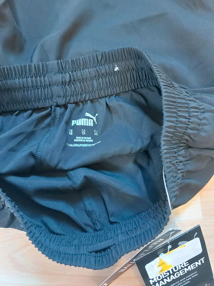 Kurze Hose von Puma in Loffenau