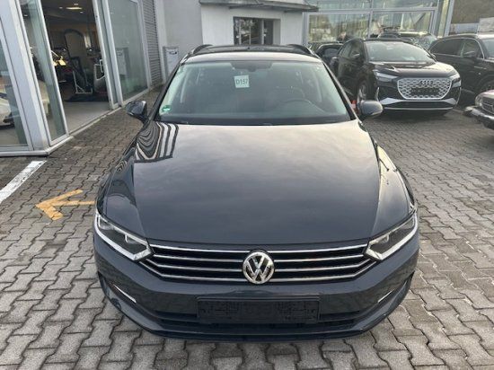 Volkswagen Passat Variant 2.0TDI*Navi*PDC*ACC in Wendlingen am Neckar