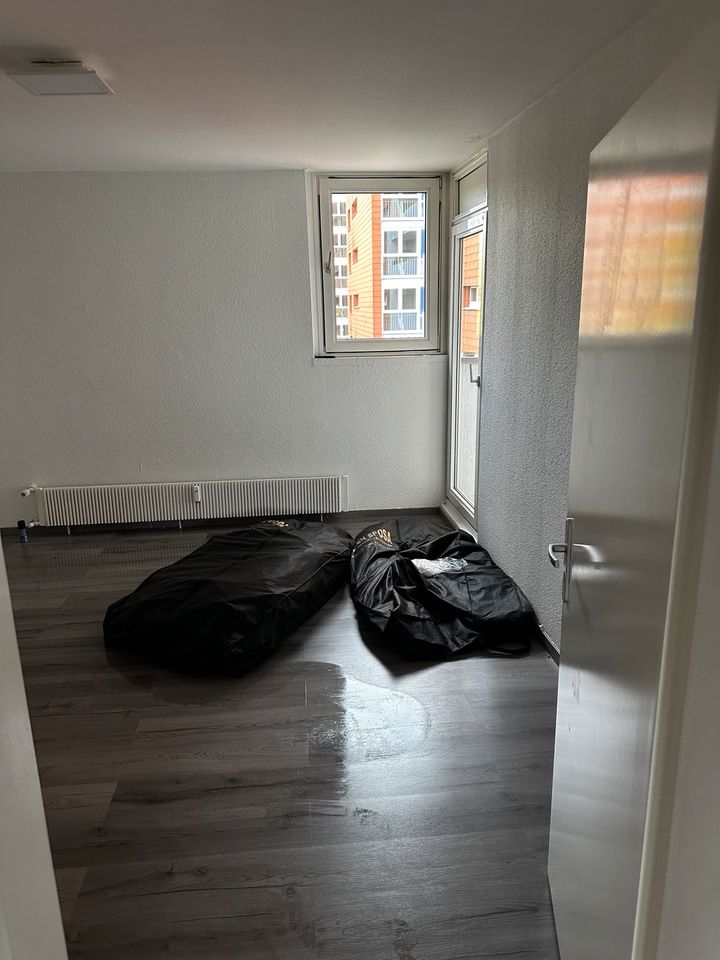 Nachmieter gesucht die Wohnung wird ohne Möbel vermietet in Gladbeck