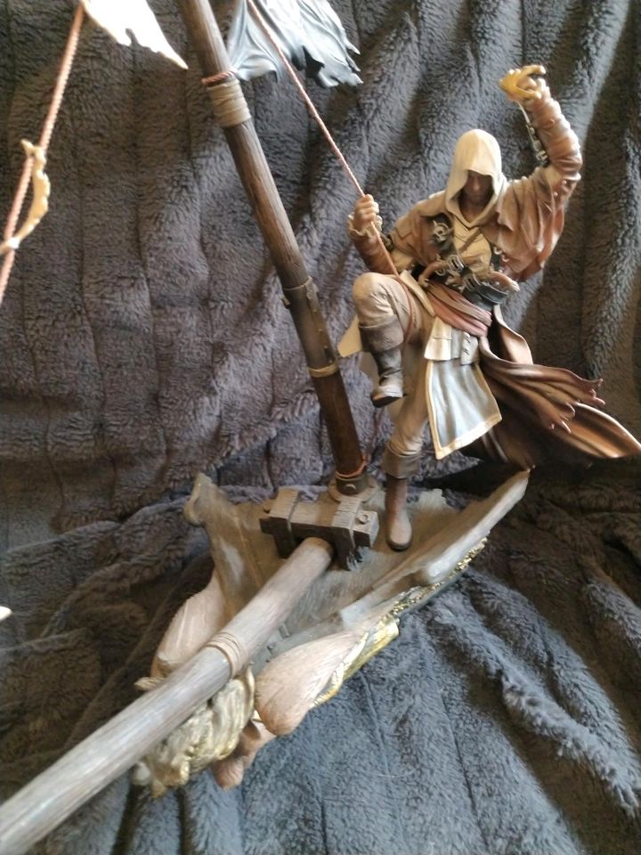 Assassin's Creed Black Flag Special Edition Sammlerfigur in Breisach am Rhein  