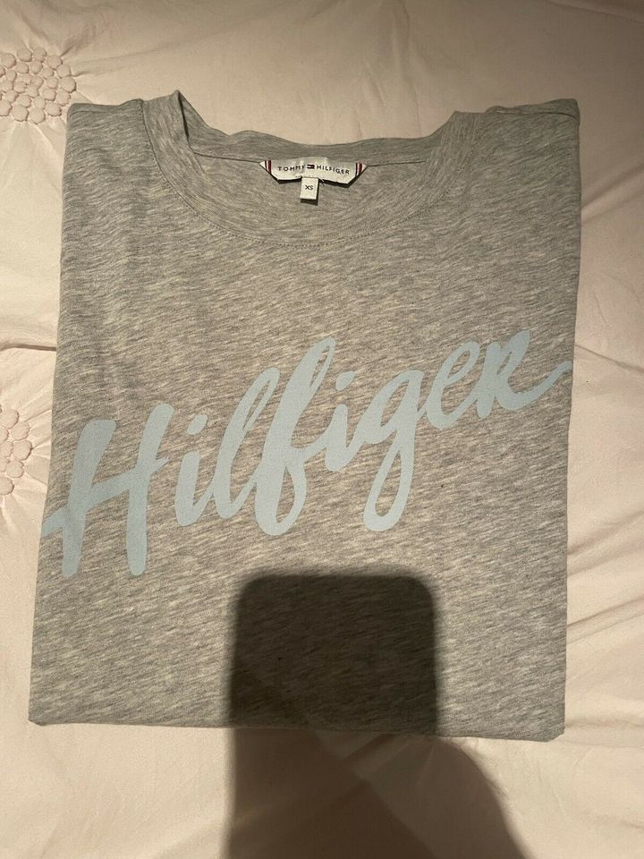 Tommy Hilfiger T Shirts 2 Stück XS in Waldmohr