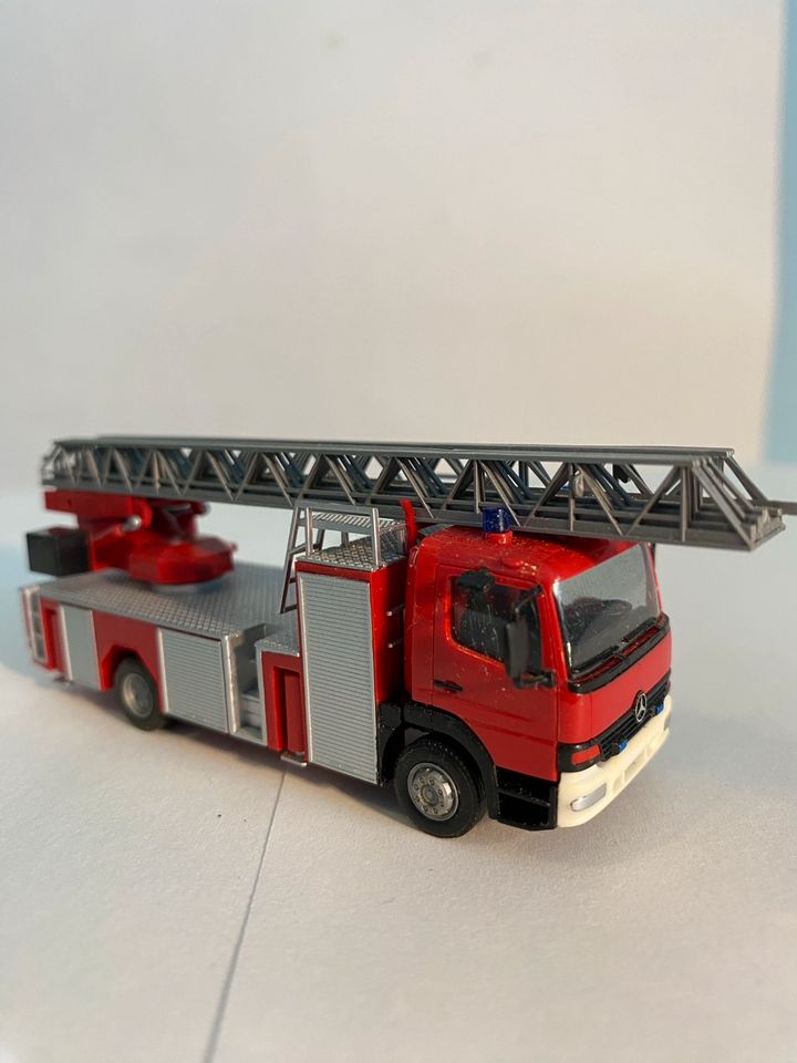 Feuerwehr Leiterwagen HO 1:87 in Hamburg