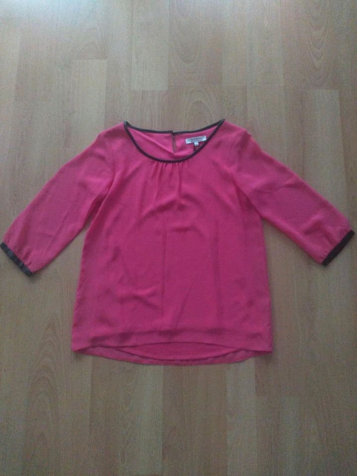 Bluse Hemd Coral Rot Lachs Schwarz Gr. 34 NEU! in Villingen-Schwenningen