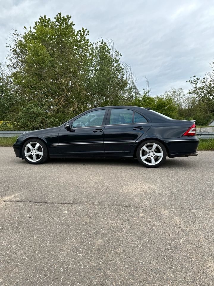 Mercedes Benz W203 C350 AMG Limo Sport selten in Oberderdingen