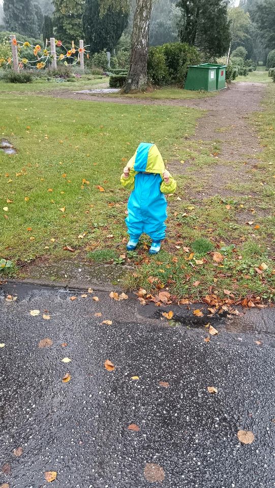 Regenoverall gefüttert in Größe 74/80 in Hamburg