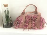 Damenhandtasche rosa aus Leder und Kaninchenfell Nordrhein-Westfalen - Rheine Vorschau