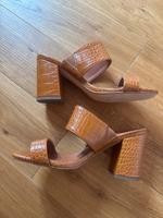Sandalen mit Absatz, braun 38 Baden-Württemberg - Essingen Vorschau
