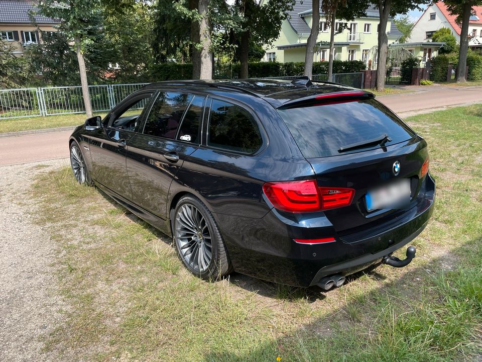 BMW 525 d M 3,0 HUD, Standhzg, Keyless, Pano... Voll in Lutherstadt Wittenberg