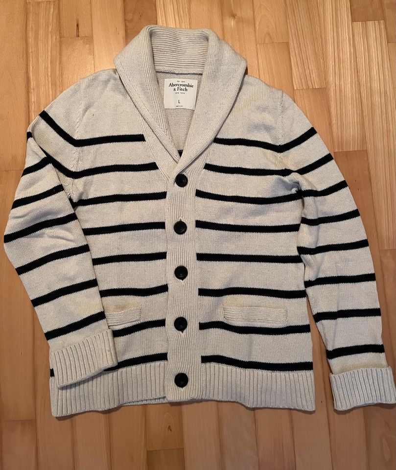 Abercrombie & Fitch Strickjacke in Hilden