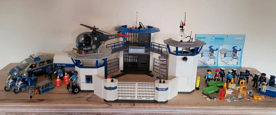 Playmobil Polizeistation mit Zubehör in Welver