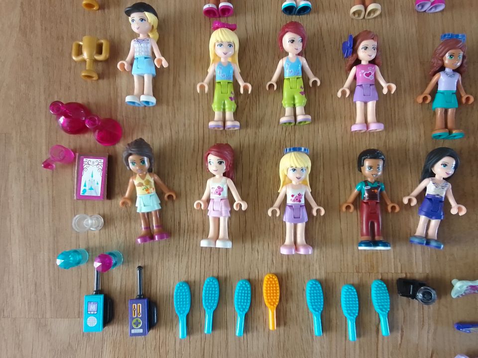 Verkaufe Lego Friends Figuren Männchen Roller Fahrrad Zubehör in Fehmarn