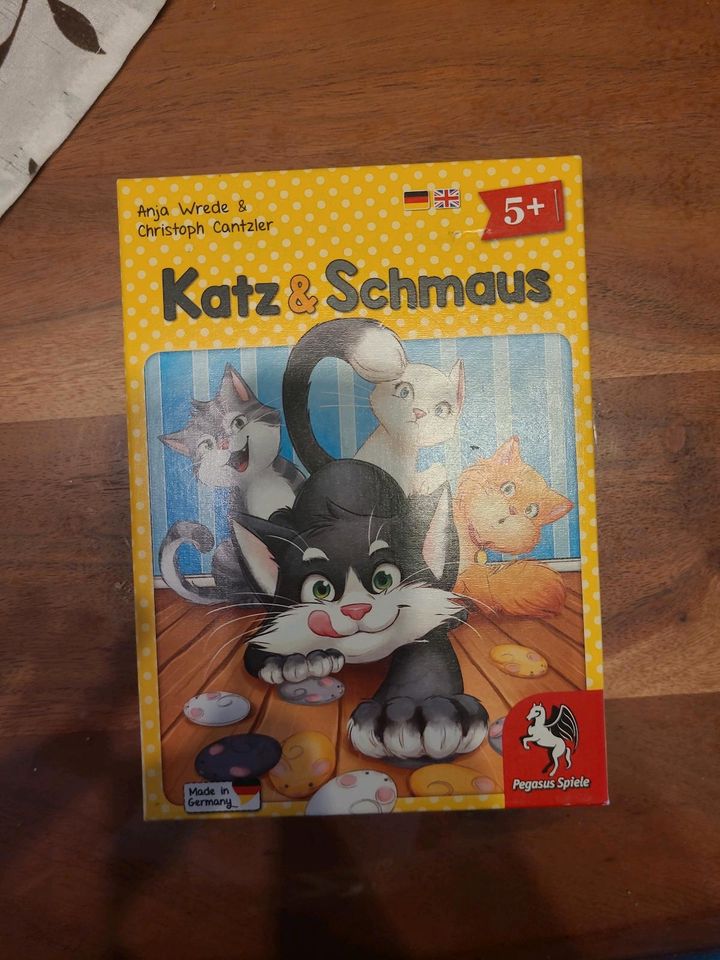 Katz und Schmaus  Kinder spiel in Ravenstein