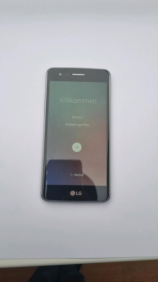 LG K8 2017 in Hamburg