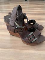 Sandalen Gr.38 Von Zara . Material Leder und Holz Berlin - Tempelhof Vorschau