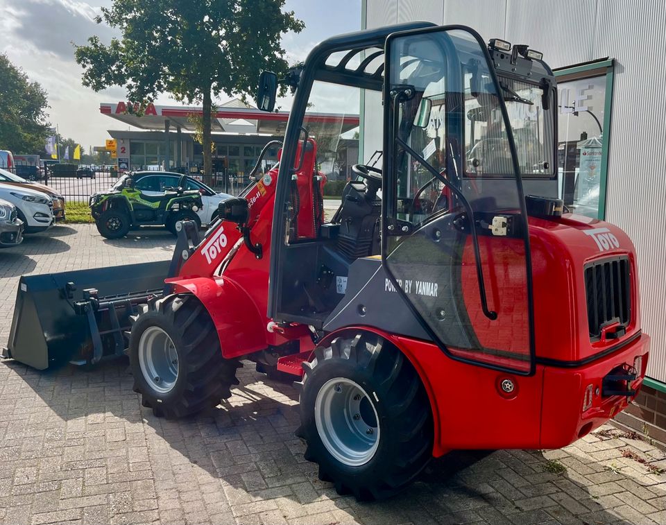 Toyo 836 Kabine EURO Aufnahme Yanmar Motor in Bad Zwischenahn