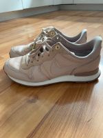 Nike Women's Internationalist Premium Particle Beige / altrosa Baden-Württemberg - Weinstadt Vorschau