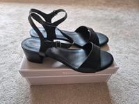Tamaris Sandalette Sandale Leder schwarz 42 NEU Nordrhein-Westfalen - Bornheim Vorschau