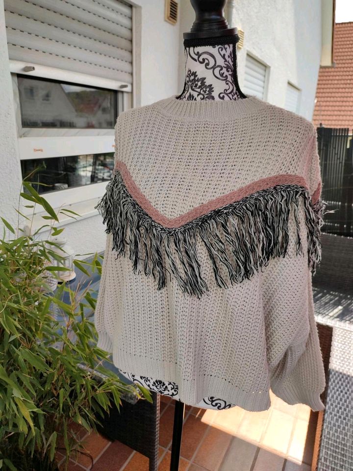 Pull&Bear - Fransen Pullover Hippie Pullover Boho Kleidung - Gr.S in Schorndorf