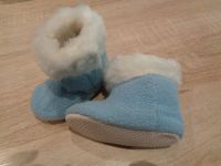 Schuhe Hausschuhe Babyschuhe Gr. 20 blau weiss Neuwertig Saarland - Schiffweiler Vorschau