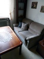 Wohnzimmer mit Sofa,2 und 3 Sitzer, Tisch, Regalstollen Rheinland-Pfalz - Rülzheim Vorschau