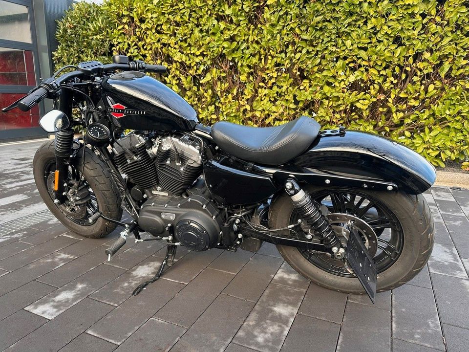 Harley-Davidson Forty-Eight-Dragbar-Neuzustand- in Brackenheim