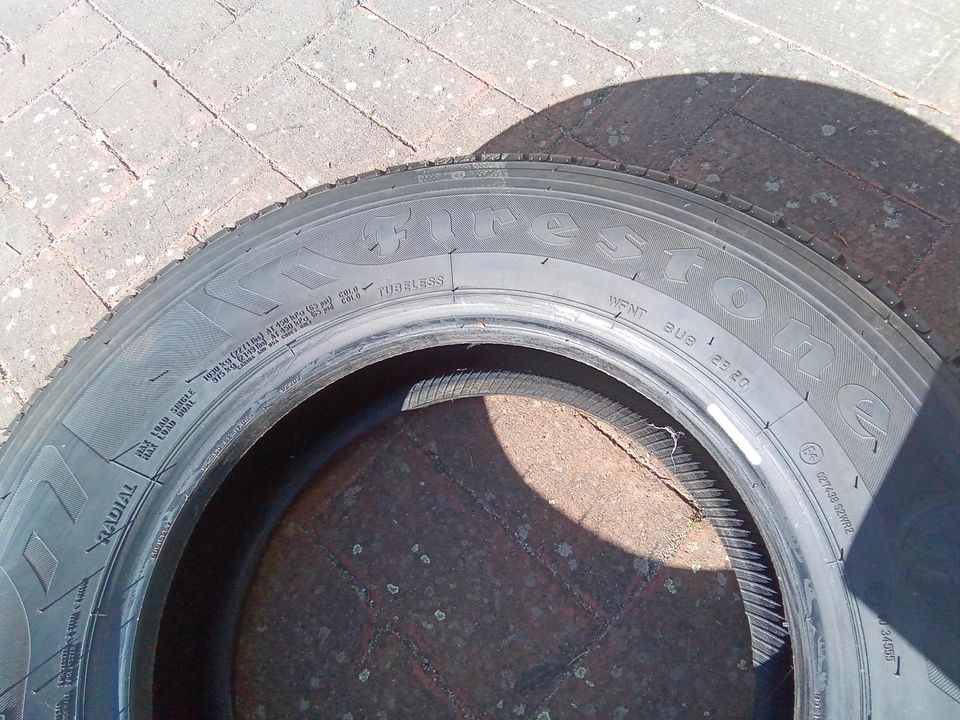 2x 215 /70 R 15 C 109/107S Firestone Vanhawk 2 Neu in Hannover