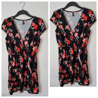 H&M Divided Blumen Kleid Sommerkleid Einteiler S 36 M 38 schwarz Baden-Württemberg - Oberkirch Vorschau