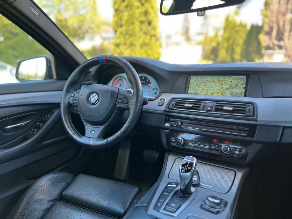 BMW 525d F10 Lim.*M-Paket*1.Hand*Kamera*Leder*HeadUp in Villingen-Schwenningen