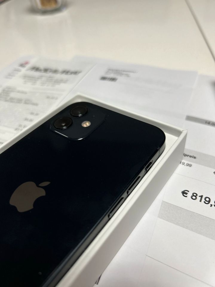 iPhone 12 mit Orginalverpackung und Rechnung in Staßfurt