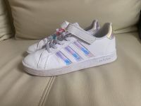 Adidas Sneaker weiß mit Holo-Streifen 34 Nordrhein-Westfalen - Bergkamen Vorschau