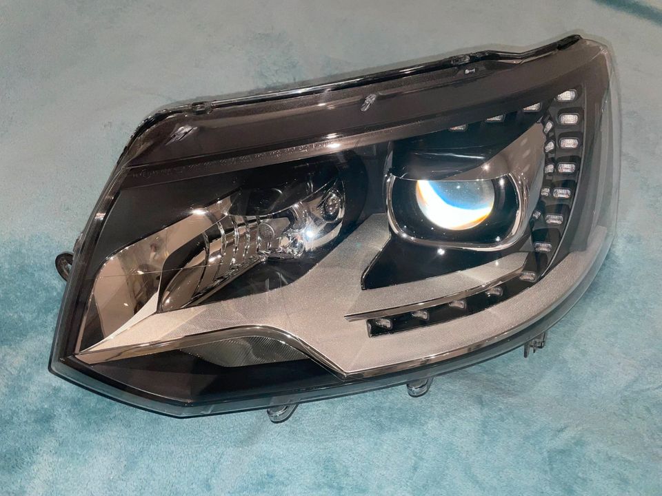 VW T5 7E Facelift Bi Xenon Scheinwerfer LED links 7E5941015 TOP in  Niedersachsen - Leiferde | Ersatz- & Reparaturteile | eBay Kleinanzeigen  ist jetzt Kleinanzeigen