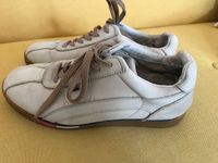 wunderschöne Tommy Hilfiger Sneakers Leder beige Friedrichshain-Kreuzberg - Kreuzberg Vorschau