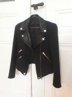 ZARA Bikerjacke Leder XS 34 schwarz gold Leipzig - Leipzig, Zentrum-Nord Vorschau