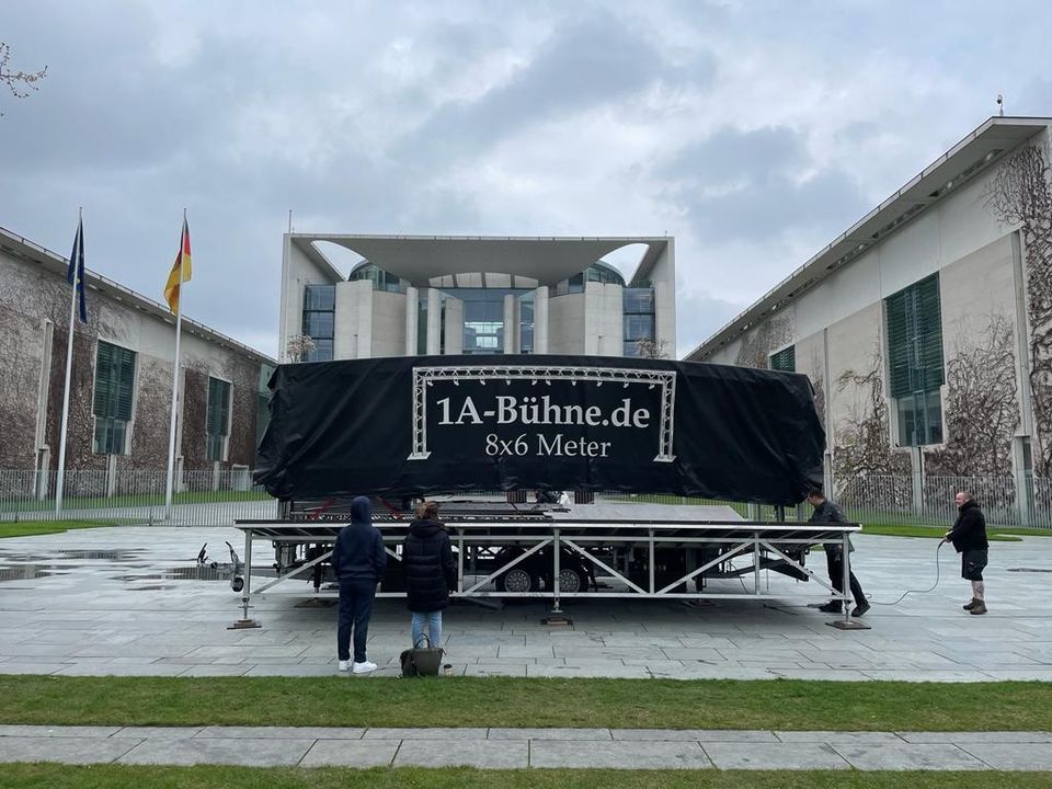 8x6m Bühne für dein Event! in Herzberg/Elster