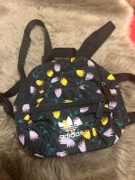 Mini Adidas Rucksack schwarz mit Blumen Design Nürnberg (Mittelfr) - Südstadt Vorschau