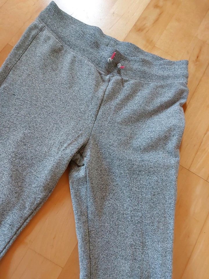 Jogginghose grau, Gr. 170, H&M in Nehren