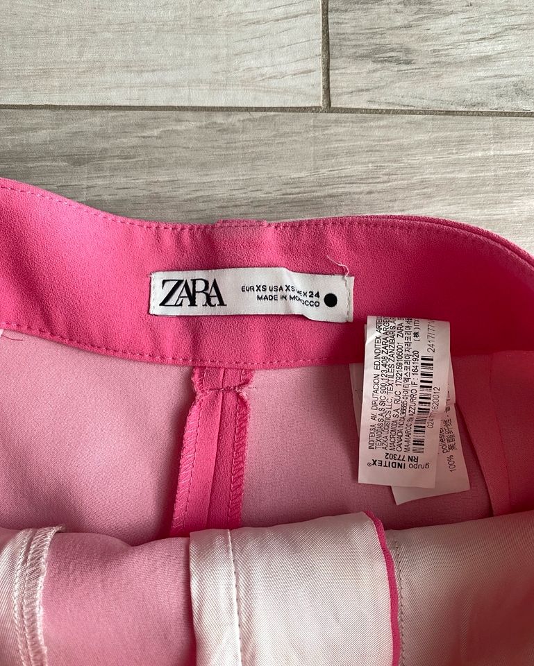 Zara Highwaist Pants hot pink neu in Roth