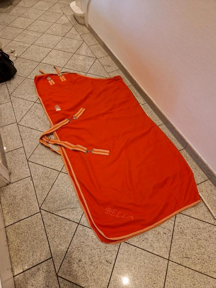 Orangene Fleece Abschwitzdecke 155 Rückenlänge in Mülheim (Ruhr)