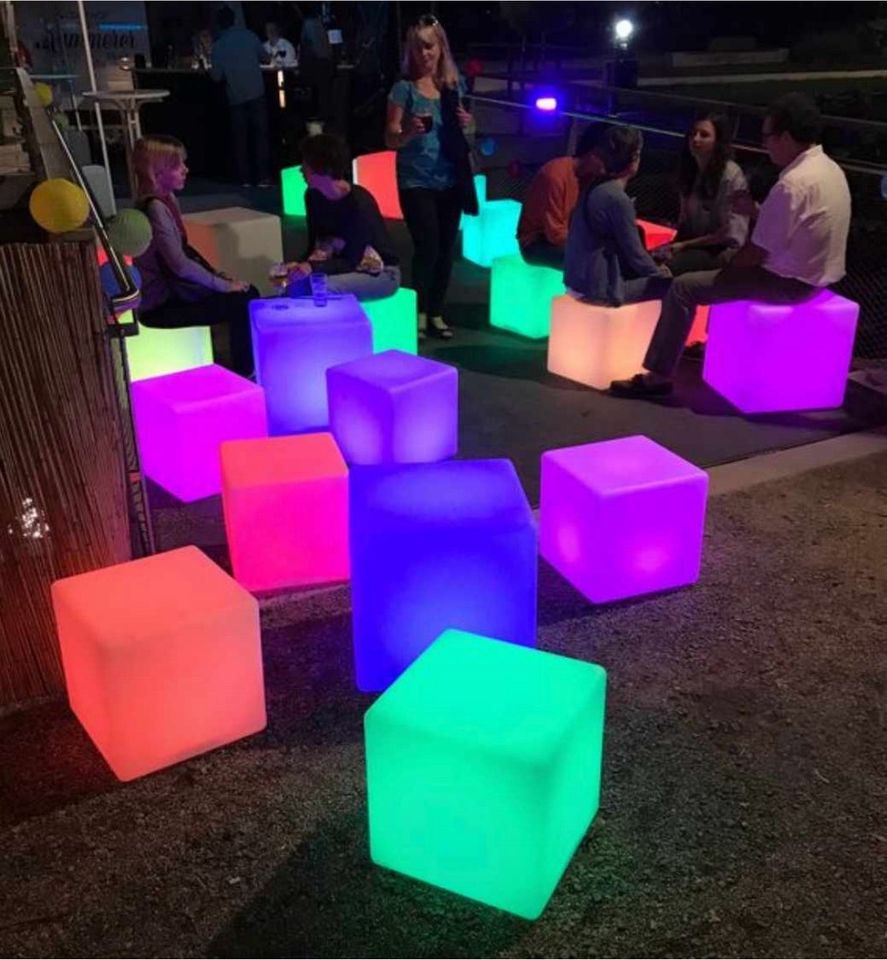 LED Sitzwürfel Cube mieten Hochzeit DJ Party Events in Radebeul