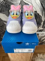 ☆ Adidas ☆ Gr. 33 Lila Mädchen Sportschuhe Schuhe Disney Frankfurt am Main - Frankfurter Berg Vorschau