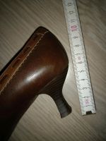 Fidji Pumps Gr.38,5 Leder Schuhe braun sehr guter Zustand Bayern - Bad Neustadt a.d. Saale Vorschau