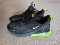 NIKE Air Max 270 Sneaker 38 38,5 wie neu Schuhe black green Hessen - Griesheim Vorschau