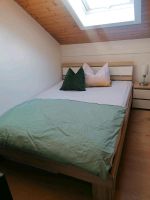 Bett mit Matratze und Nachttischkästchen Bayern - Woerth an der Donau Vorschau