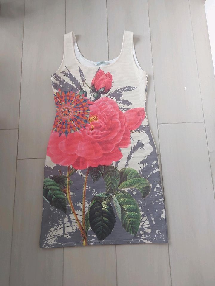 Desigual Kleid Gr.M/L in Kehl