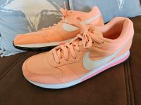 40 Nike MD Runner 2 aprikot Neon Turnschuhe Sportschuhe Sneaker Niedersachsen - Melle Vorschau