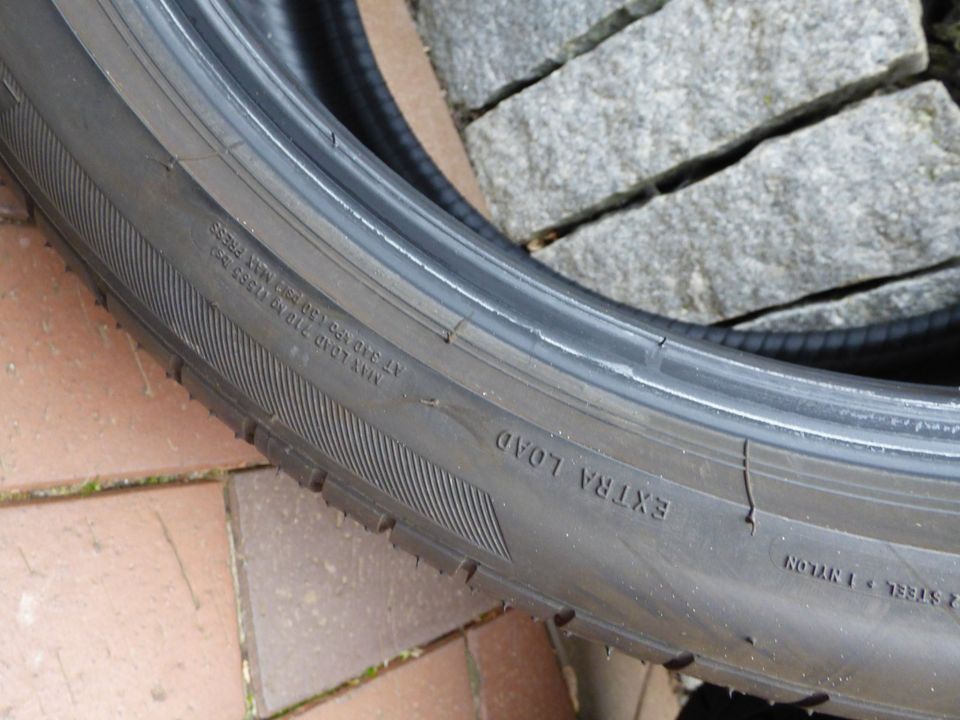 4 Sommerreifen neuwertig Bridgestone 235/40R19 1000Km DOT18 23 in Varel