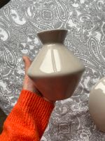 Vase aus Steingut H&M München - Bogenhausen Vorschau