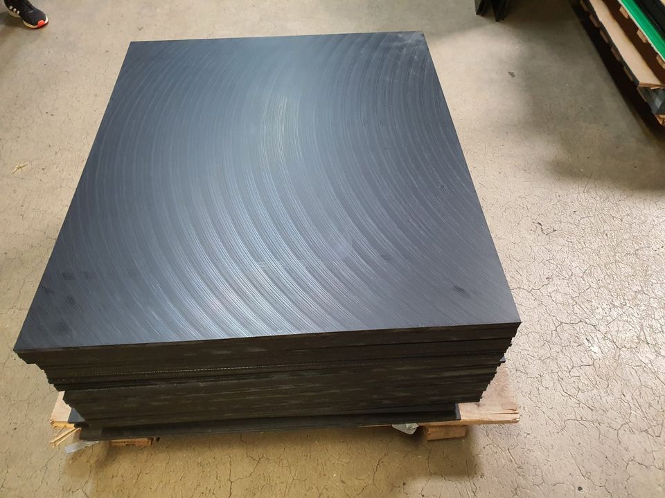 Kunststoff Plattenzuschnitt POM-C schwarz, 1005x855x10 mm in Heilbronn