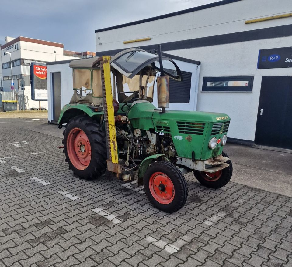 Deutz-Fahr 3006 Traktor/Schlepper 6.500Bstd.,Mähbalken,Reifen neu in Freiberg am Neckar