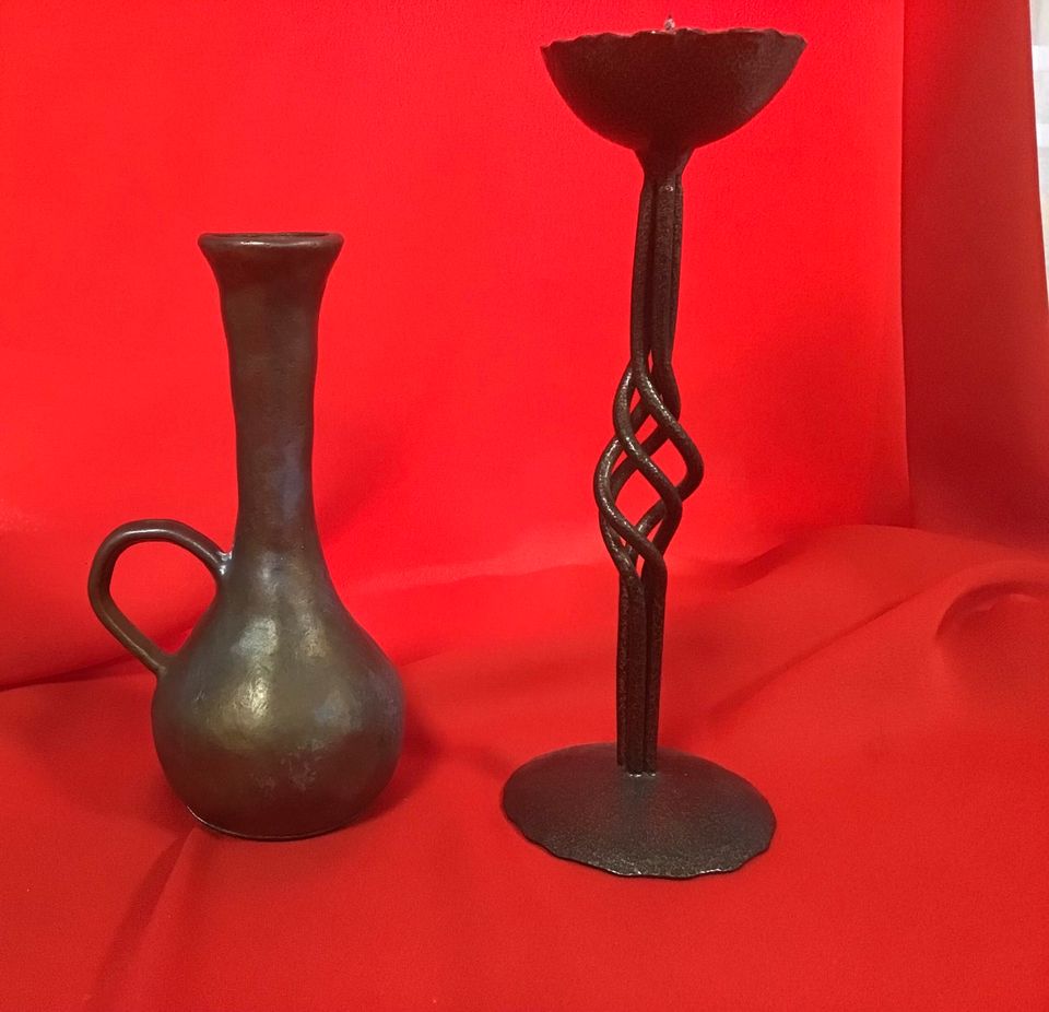 Alte Dekoration Vase + Kerzenständer ( Metall) in St. Georgen